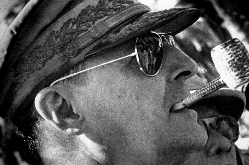 douglas macarthur history aviator sunglasses