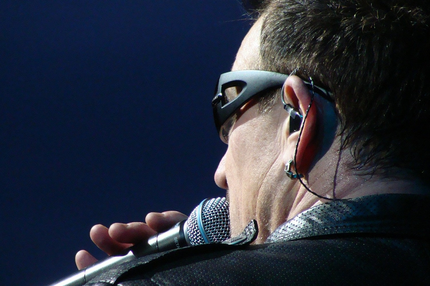 sunglasses worn in music