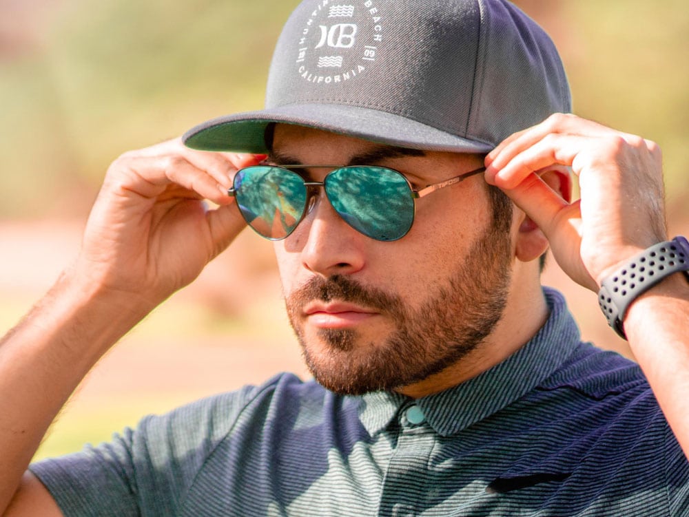 healthy eyes with sunglasses