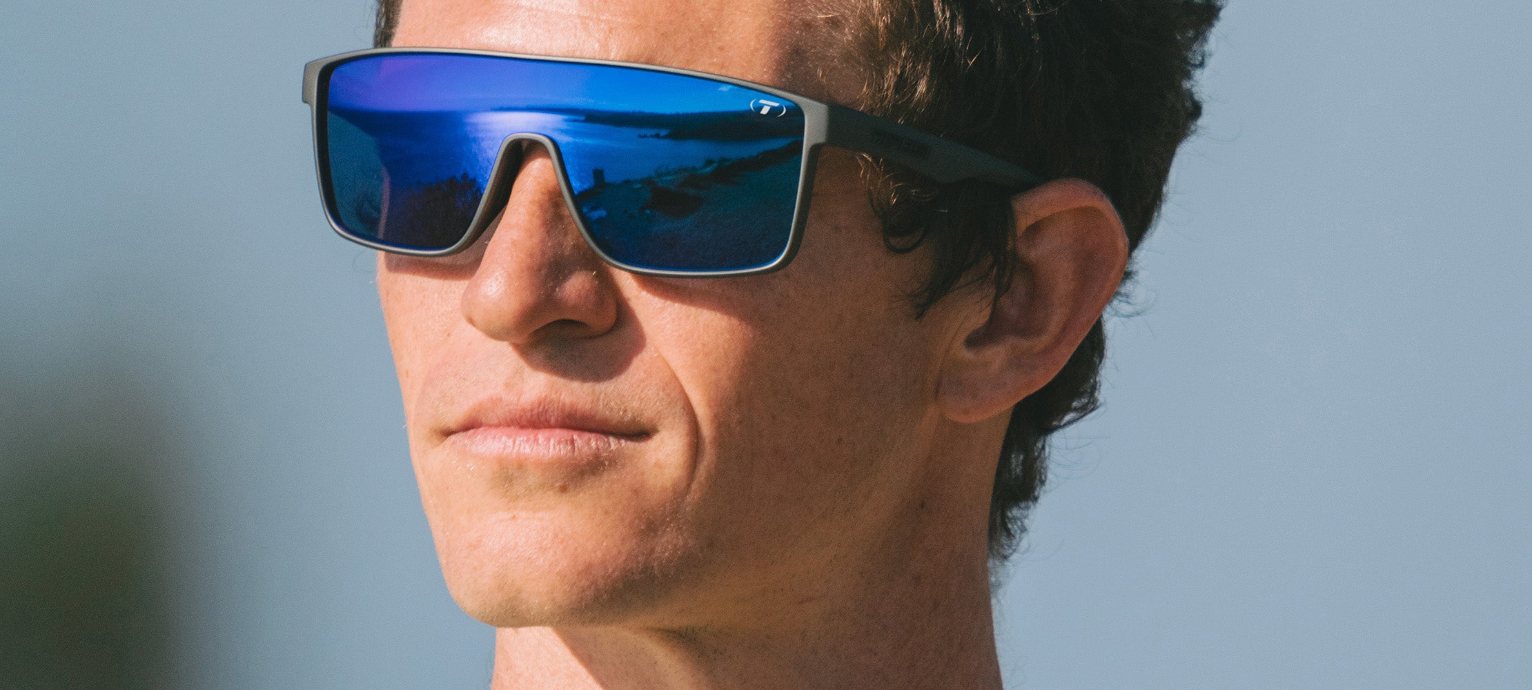 Man wearing Sanctum matte gunmetal