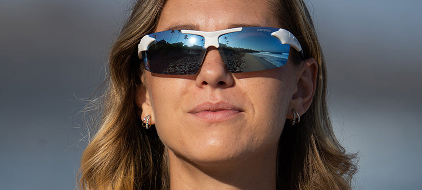 Female wearing Track white/black