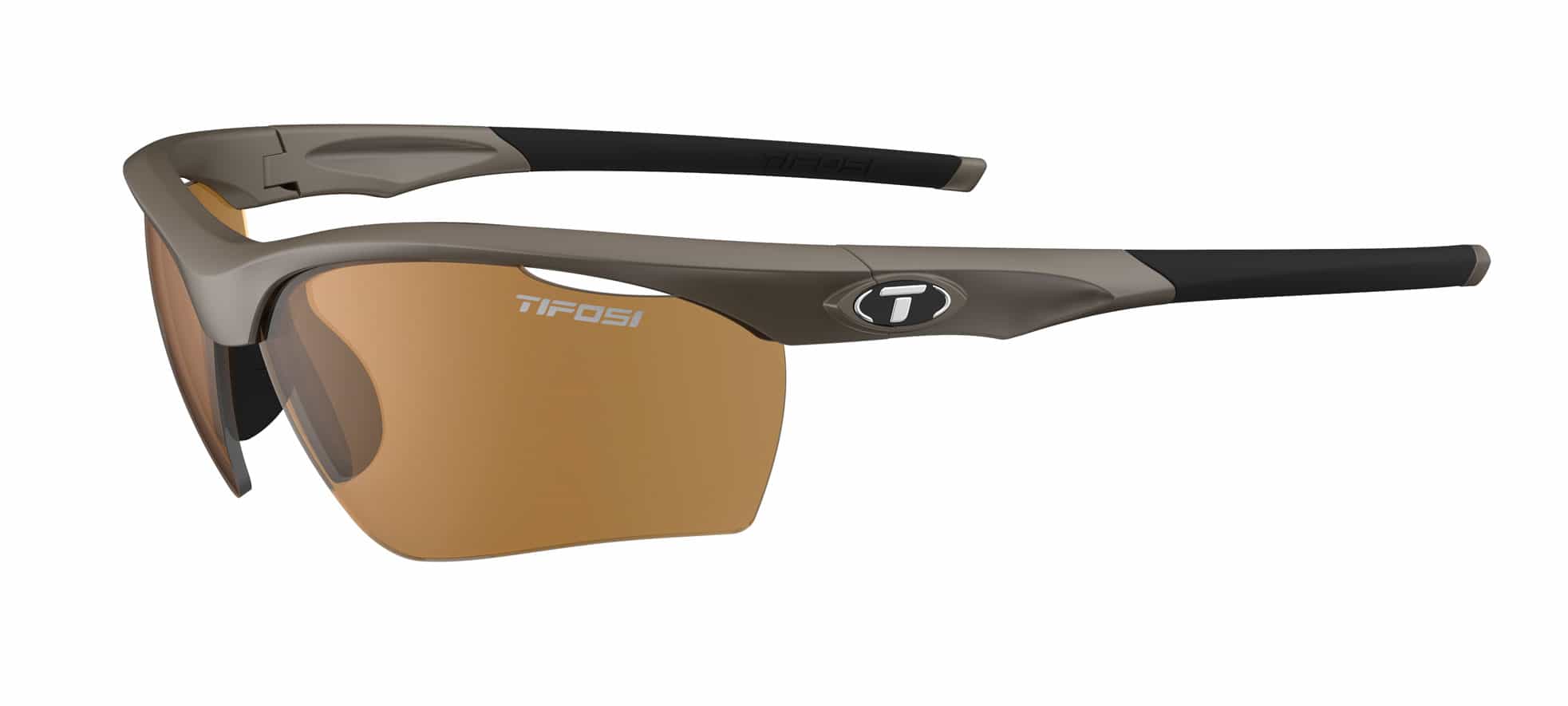 Vero Iron three-quarter view