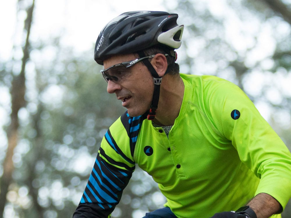 How Light-Adjusting Sunglasses Work