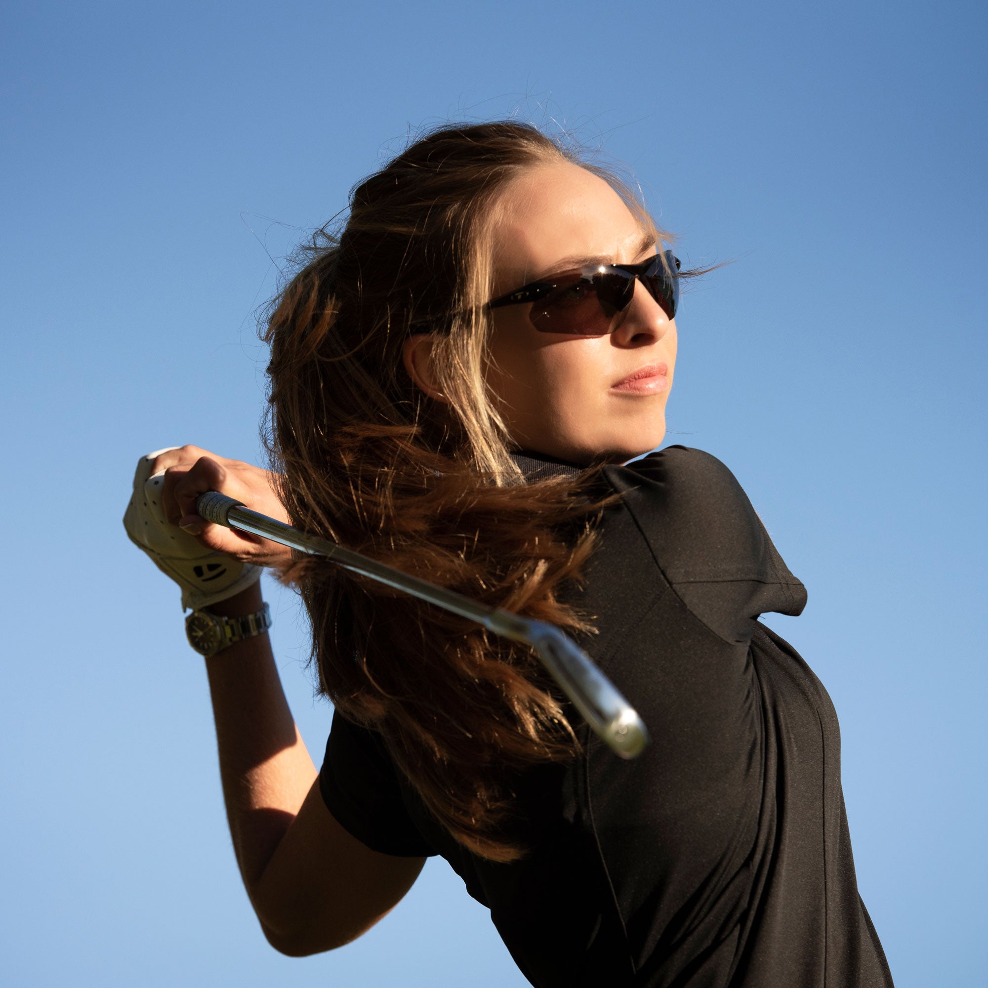 female golfer seek fc gloss black sunglass